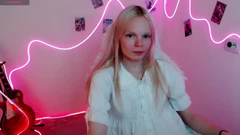 Snapshot of emily_nyaffe chatting on 11, 9, 2025 Lia online show from 11, 9, 2025