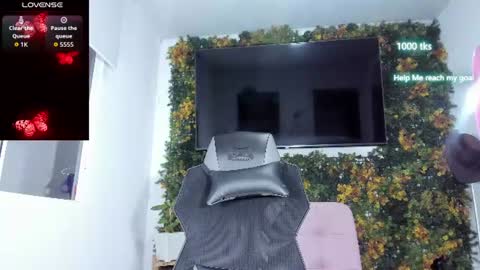 emily_palmeer online show from 16, 6, 2026