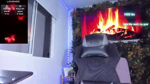 emily_palmeer online show from 2, 7, 2026