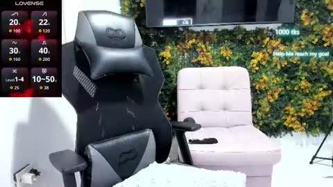emily_palmeer online show from 3, 7, 2026