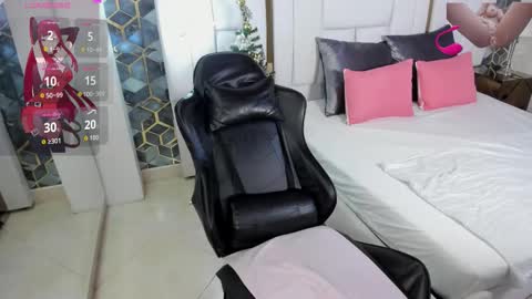 Emily online show from 4, 12, 2025