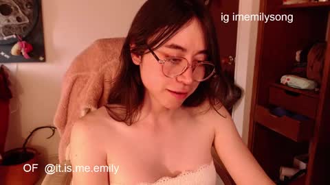 emily_pearl_ online show from 12, 2, 2026