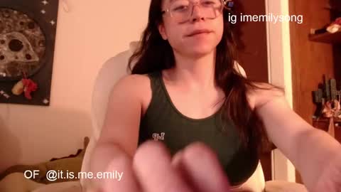 emily_pearl_ online show from 3, 3, 2026
