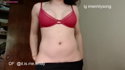 emily_pearl_ online show from 9, 6, 2026