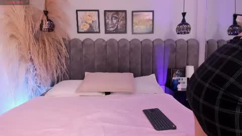 Emily  online show from 25, 7, 2026