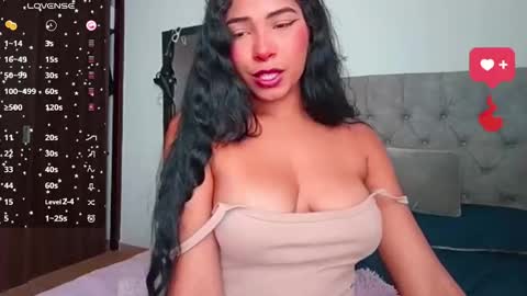 Snapshot of emily_rosse9 chatting on 14, 11, 2025 emily_rosse9 online show from 14, 11, 2025