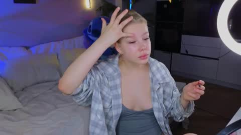 emily shepard online show from 23, 4, 2026