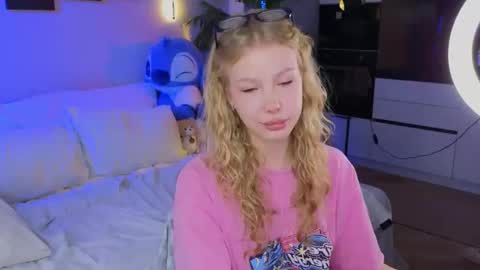 emily shepard online show from 24, 4, 2026