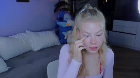 Snapshot of emily_shepard chatting on 11, 6, 2026 emily shepard online show from 11, 6, 2026