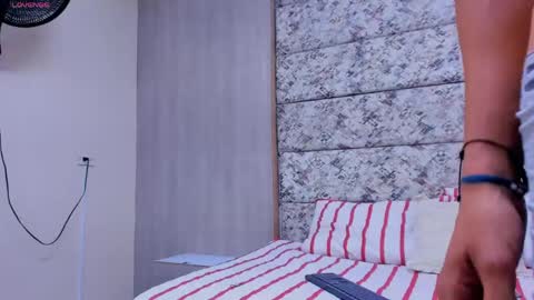 Emily  Tom  online show from 23, 4, 2026