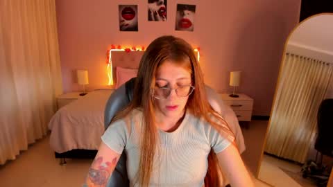 emily_warren__ online show from 24, 4, 2026