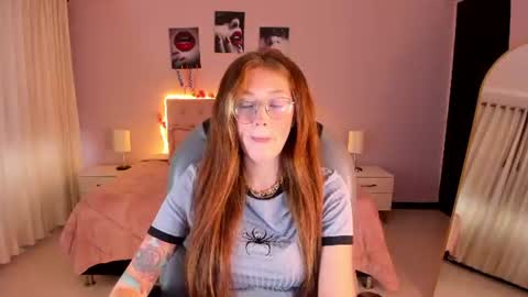 emily_warren__ online show from 23, 7, 2026