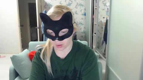 Emily online show from 28, 3, 2026