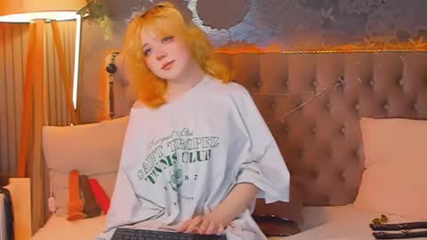 Baby Emelli online show from 27, 4, 2026