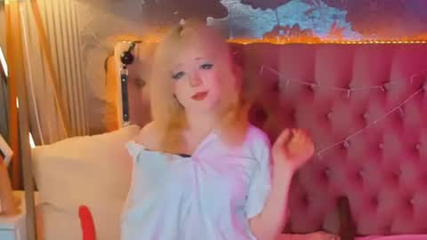Snapshot of emilyangels chatting on 2, 7, 2026 Baby Emelli online show from 2, 7, 2026