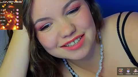 artist Emily online show from 22, 12, 2024