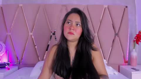 Snapshot of emilyblack_1 chatting on 9, 7, 2026 Emily online show from 9, 7, 2026