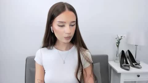 EmilyCharming online show from 15, 1, 2026