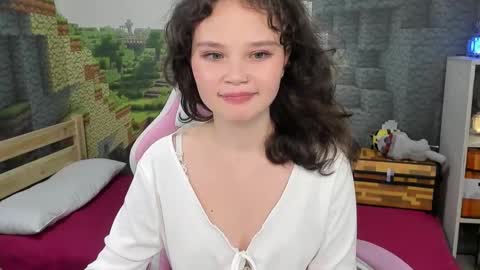 Emilyhaves online show from 10, 9, 2025
