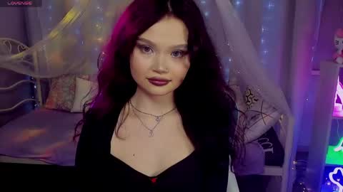 Emilyhaves online show from 3, 5, 2026