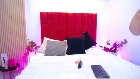 EMILY  online show from 22, 4, 2026