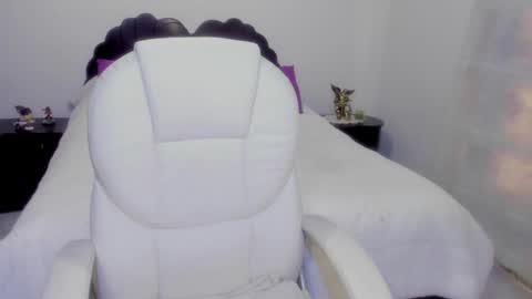  Emily Dolshe  online show from 27, 1, 2025