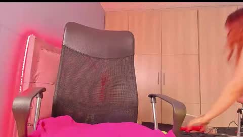 Snapshot of emilyfox1223 chatting on 8, 1, 2026 rosse foxter online show from 8, 1, 2026