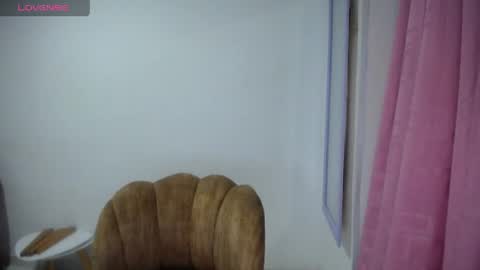 Emilyhines online show from 21, 4, 2026