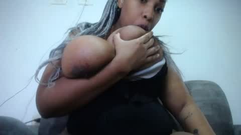 Emilyhines online show from 27, 4, 2026