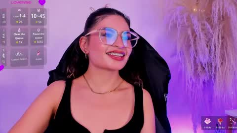 Emilyjonnes  online show from 29, 5, 2026