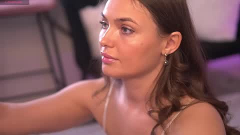 Emily online show from 27, 4, 2026