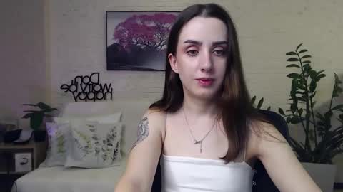 Emyli online show from 5, 1, 2025