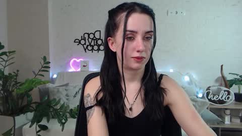 Emyli online show from 22, 2, 2025