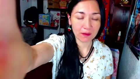 Nickole online show from 12, 4, 2026