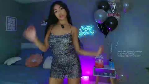 Em online show from 28, 12, 2024