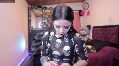  Emily Support me to have 100 likes plx online show from 20, 12, 2024