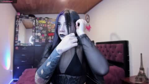  Emily Support me to have 100 likes plx online show from 23, 12, 2024