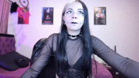  Emily Support me to have 100 likes plx online show from 11, 2, 2025