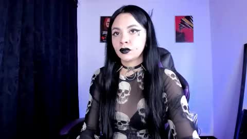  Emily Support me to have 100 likes plx online show from 12, 11, 2025