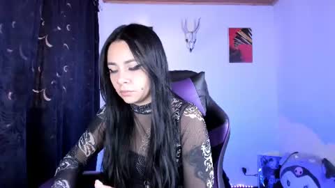  Emily Support me to have 100 likes plx online show from 31, 7, 2026
