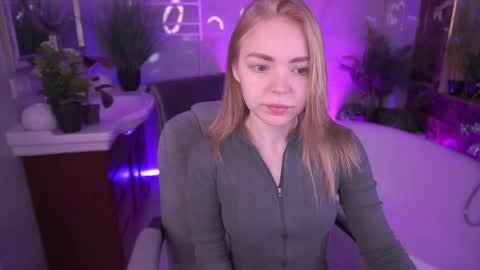  MY NAME IS Emily WELCOME EVERYONE I WILL BE HAPPY TO GIVE YOU WHAT YOU HAVE DREAMED OF FOR SO LONG online show from 20, 4, 2026