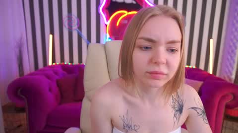  MY NAME IS Emily WELCOME EVERYONE I WILL BE HAPPY TO GIVE YOU WHAT YOU HAVE DREAMED OF FOR SO LONG online show from 22, 4, 2026