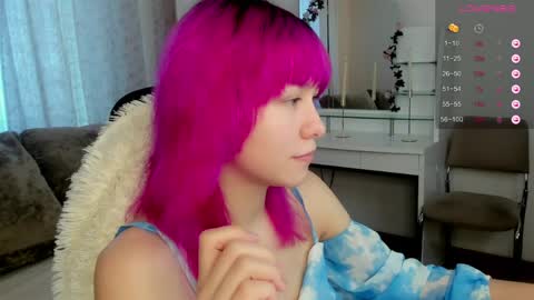 Snapshot of emilytrase chatting on 13, 5, 2026 Betty online show from 13, 5, 2026
