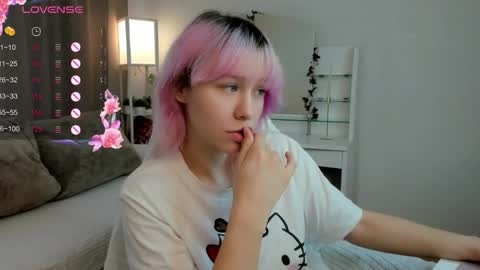 Snapshot of emilytrase chatting on 4, 6, 2026 Betty online show from 4, 6, 2026