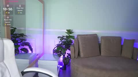 Emily Turner  online show from 21, 2, 2026