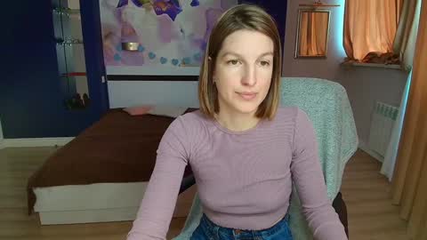 EmilyWalkers online show from 15, 12, 2024