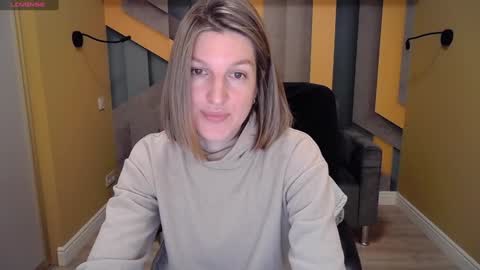 EmilyWalkers online show from 18, 12, 2024