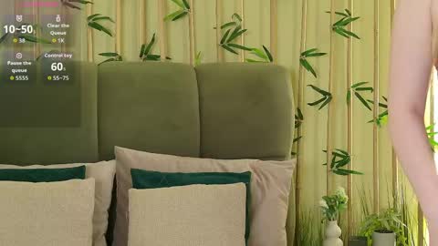 EmilyWess online show from 26, 4, 2026