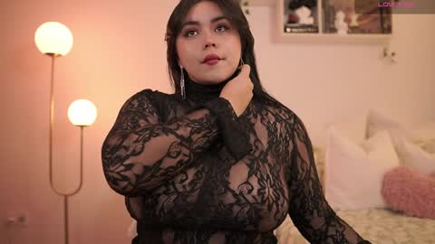 Snapshot of emilyxrose_ chatting on 8, 1, 2025 IG thickemmsss online show from 8, 1, 2025