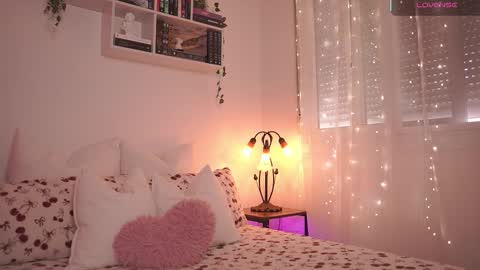 Snapshot of emilyxrose_ chatting on 5, 10, 2025 IG thickemmsss online show from 5, 10, 2025